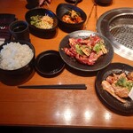 焼肉特急 西昆陽171駅 - 