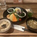 玄三庵 西梅田店 - やっぱり色んな品数が食べれるのは嬉しい♪