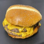 マクドナルド - 料理写真:2025.06.12 (木) 炙り醤油風 トリプル肉厚ビーフ 860円(税込)