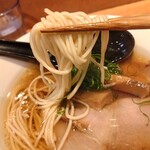 柴崎亭 つつじヶ丘本店 - 麺リフト（下手ですみません）