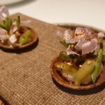 304172035 - アミューズ2（大根タルト）