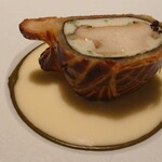 オトワ レストラン - 一番出汁とバター、鮑の肝ソース
