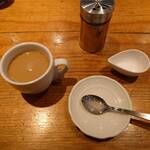 佳羅守 すし半 - コーヒー（サービスだと思われます）