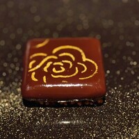 ベージュ アラン・デュカス 東京 - 