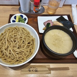 ラーメン 歩く花_1