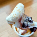 森の芽ぶきたまご舎 - ひよこパフェ〜黒蜜きなこ粒あんリフト