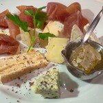 M's Dining - 