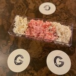 지모 - 코스터와 꽃이 귀여워요❤︎