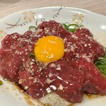 和風もつ料理 あらた - チレ刺身
