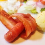 びっくりドンキー - ドンキースペシャルブレックファスト 目玉焼き ポテサラトースト（990円）