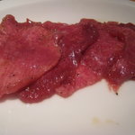 焼肉 ジャンボ 白金 - タン