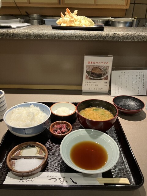 Tsunahachi Shinagawa Intashiti Ten