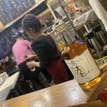 のん処 - この日のマスターはピンクのTシャツ