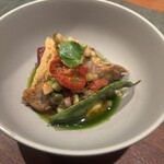 三軒茶屋一丁目食堂 - 魚　フムス　ビーツ　　メキシカン風の味付け