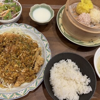 花藤　藤　紫花　/ 572 写真 : 紫藤花 （シトウカ） - 丸太町（京都市営）/中華料理