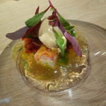 Point - 7月のランチ　オマール海老とパプリカのコンソメジュレ