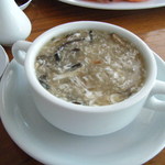 Gurita Seafood - スープ中には具がたっぷり