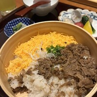 すき焼きと牛まぶし ももしき - 