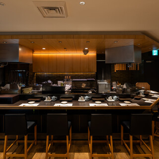 【カウンターは特等席‼】目的に合わせてご利用頂ける大人の空間