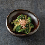 ブロッコリーの炭火焼き浸し