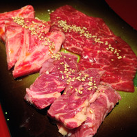 焼肉 綾小路 - カルビ、ロース、ハラミ？