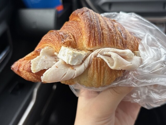 by um7 : 丘の上のパン屋 - あざみ野/パン | 食べログ