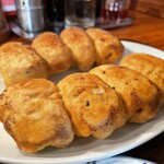 ホワイト餃子 亀有店 - 