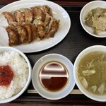 いせのじょう - 餃子定食950円