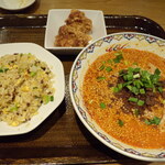 上海バール - 坦坦麺半炒飯セット