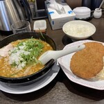 来来亭 米原店 - 