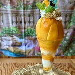 カフェ・ド・リオン パレット - グラシアスマンゴーのパフェ