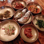 韓国家庭料理 青鶴洞 - パンチャン(お通し）7種類