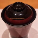 新宿御苑前 鮨らぼ  - 赤出汁