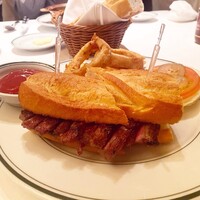ウルフギャング・ステーキハウス 丸の内店 - 