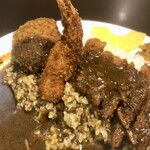 304251447 - 右から、トンカツ、エビフライ、コロッケ！！