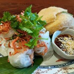 タイ王国料理 クンメー1 - 生春巻き。ほんとはベトナム料理だよね。エビせんうまい。