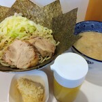 ハイパーファットン - 塩つけめん。シークワーサーで味変するとさっぱりした味に✨️
