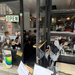 PIZZA BORSA - 外観