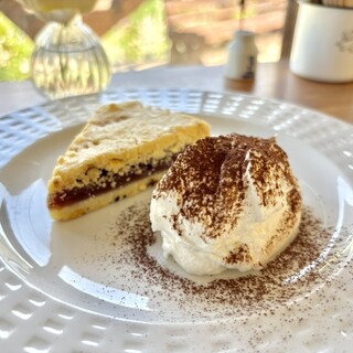 ミツバチガーデン カフェ_1