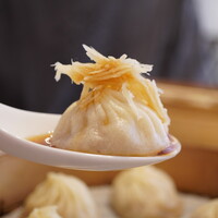 京鼎樓 HANARE店 - 旨みスープと黒酢の相乗がクセにさせる一口