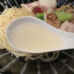 Tokyo Style Noodle ほたて日和 - 昆布水