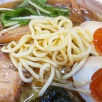 八雲  - 麺はこんな感じ