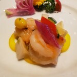 中国料理 盤古殿 - 大海老と野菜のバジル炒め