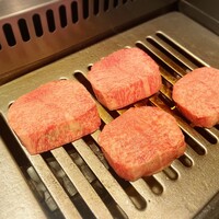 焼肉うしごろ 新宿三丁目店 - 