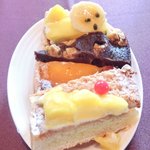 RISTORANTE OZIO - デザートブッフェ 2376円 のケーキ5種盛り合わせ