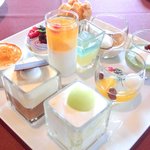 RISTORANTE OZIO - デザートブッフェ 2376円 のグラスデザート10種盛り合わせ