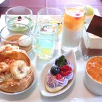 RISTORANTE OZIO - デザートブッフェ 2376円 のグラスデザート10種盛り合わせ