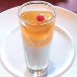 デザートブッフェ 2376円 の桃とライチのジャスミンゼリー