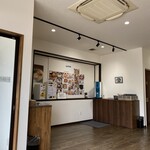 麺処 春の風 - 券売機付近