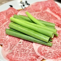 焼肉&手打ち冷麺 二郎 KANAYAMA - 名物焼きすき（卵黄2個付き）2,500円→1,450円